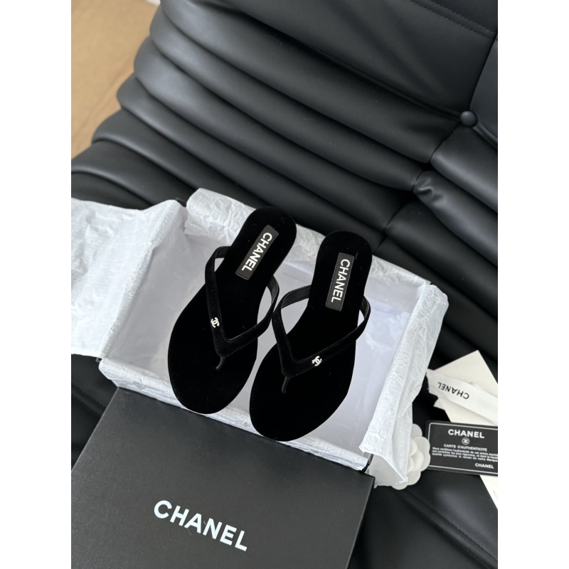 Ch*el slippers